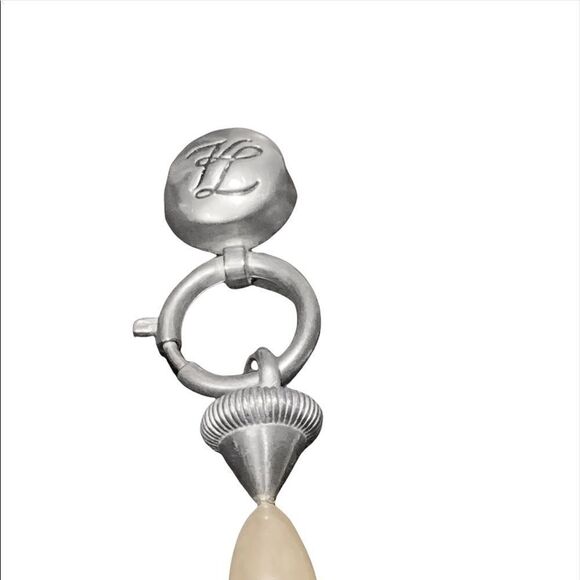 Vintage Karl Lagerfeld silver logo long dangle pearl clip earrings 1980’s runway - Picture 9 of 16